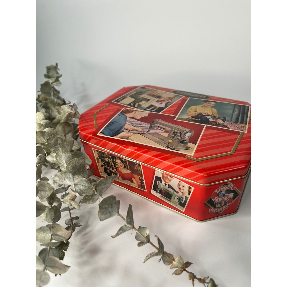 Vintage Singer Sewing Machine Advertisement Tin Box